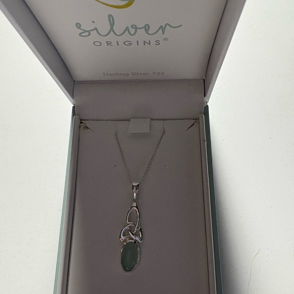 Green Pendant Necklace